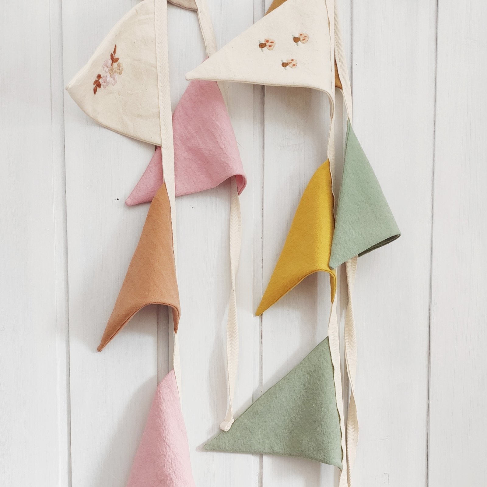 Banderín Bordado - Flores - Imagen 3