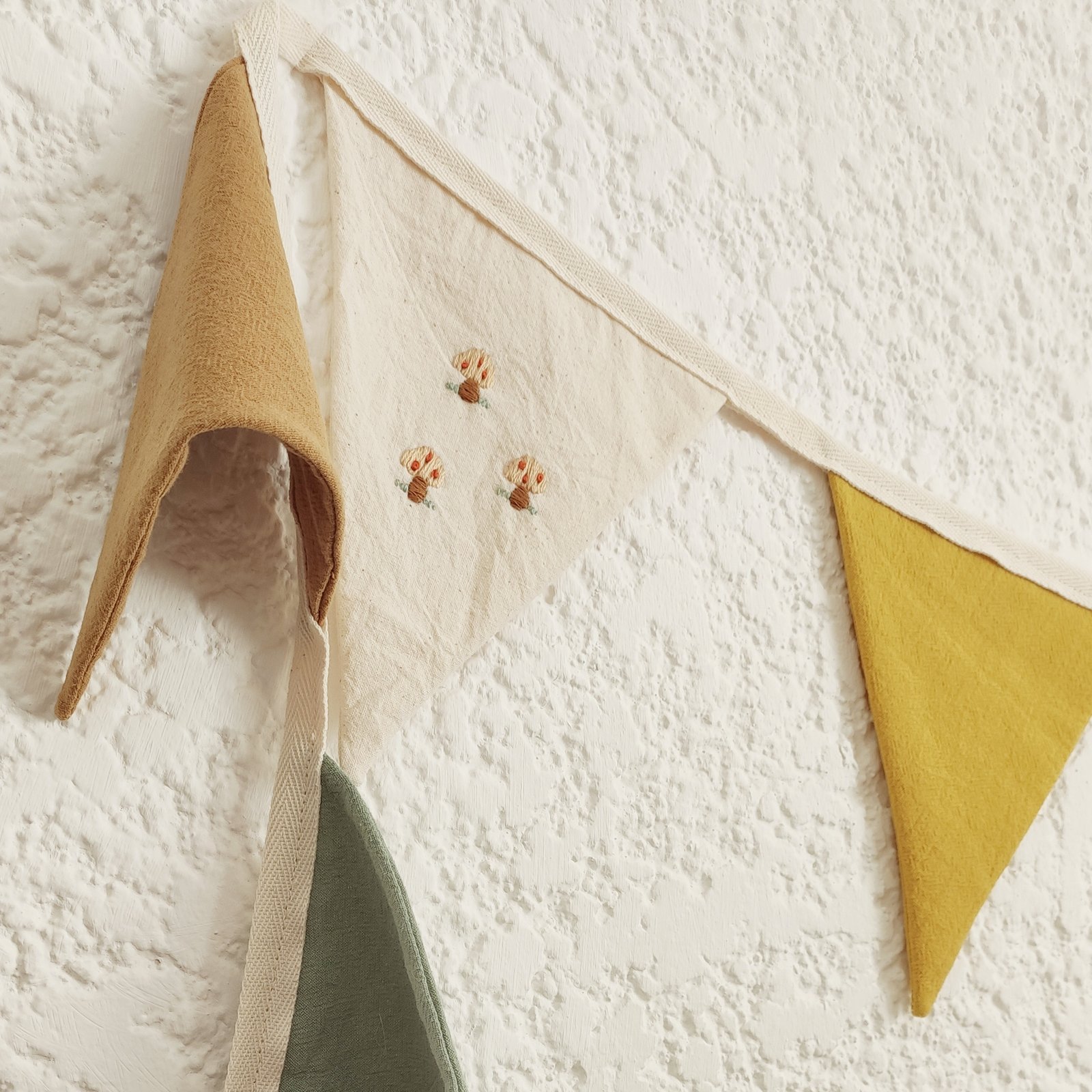 Banderín Bordado - Honguitos