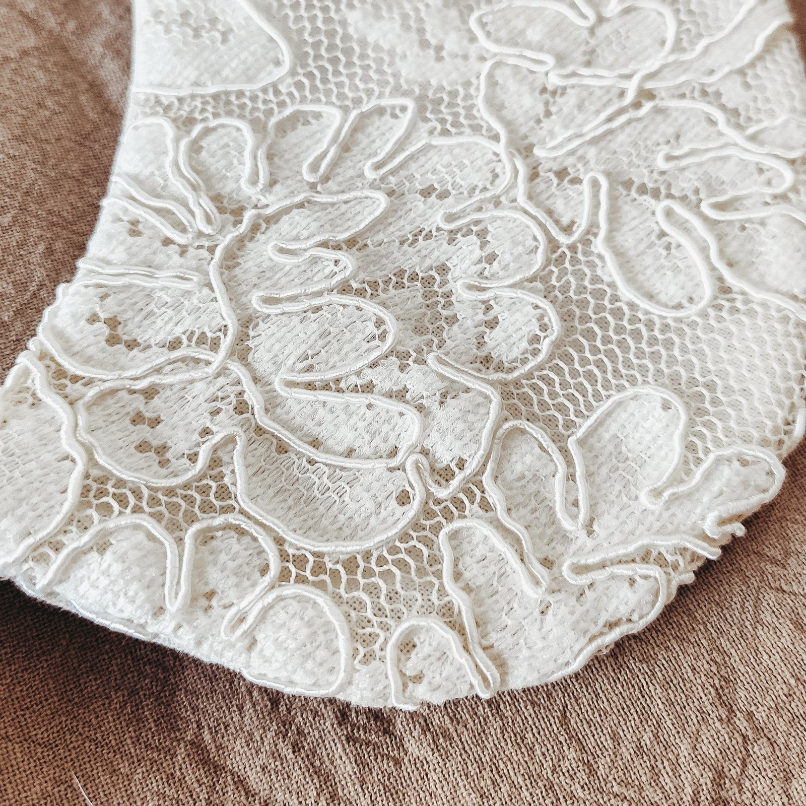 Cuellito Encaje - Imagen 2