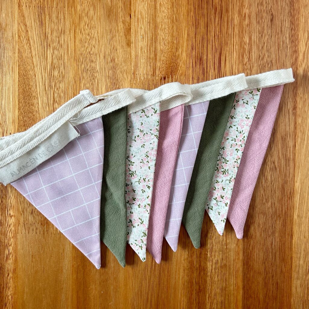 Banderín – Cuadrille Rosa